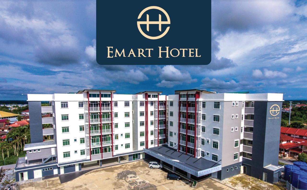 Emart Hotel Miri Exterior foto